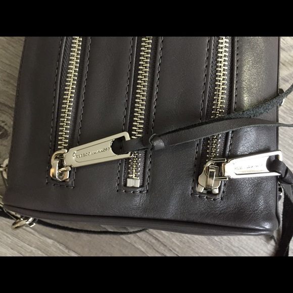 NWOT Rebecca Minkhoff leather 5 zip purse - Picture 3 of 5